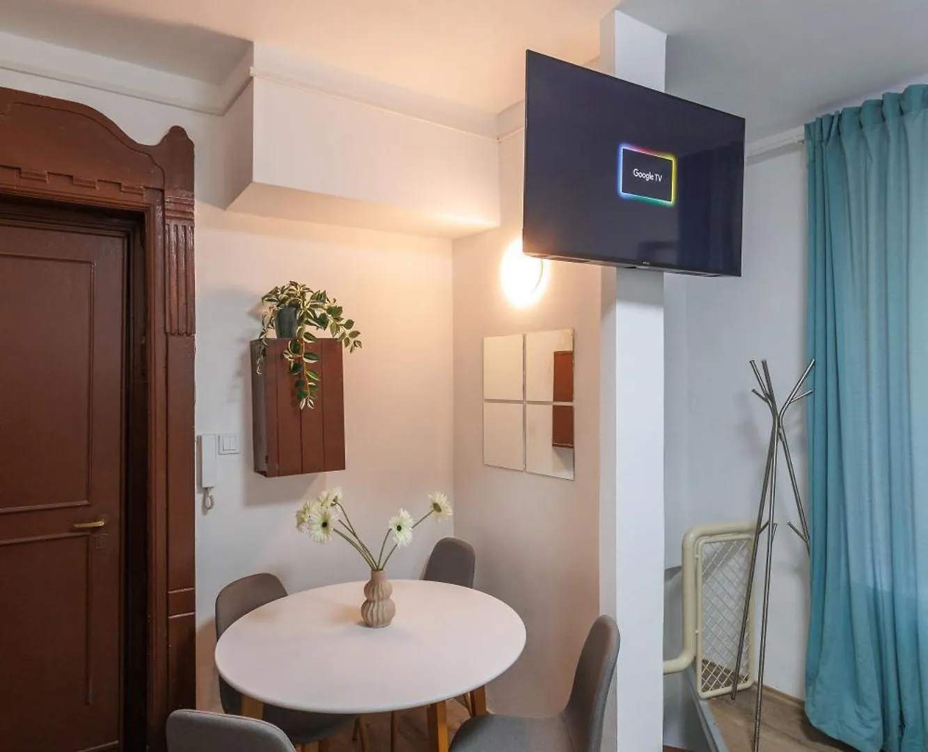 Turquoise Apartment Budapest 0*,  Hungary