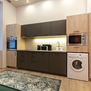  Apartamento E12 Boutique